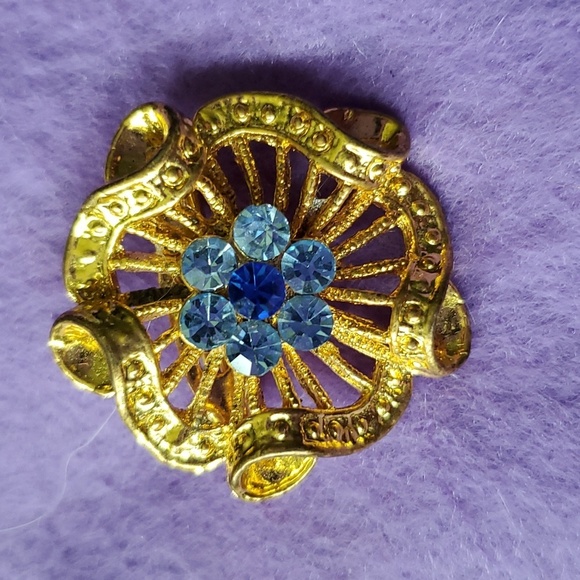 VINTAGE Gold and Blue Brooch - Picture 2 of 4